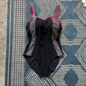 Panache Sport 34F chic colorblock one piece swim minimalist activewear sportwear